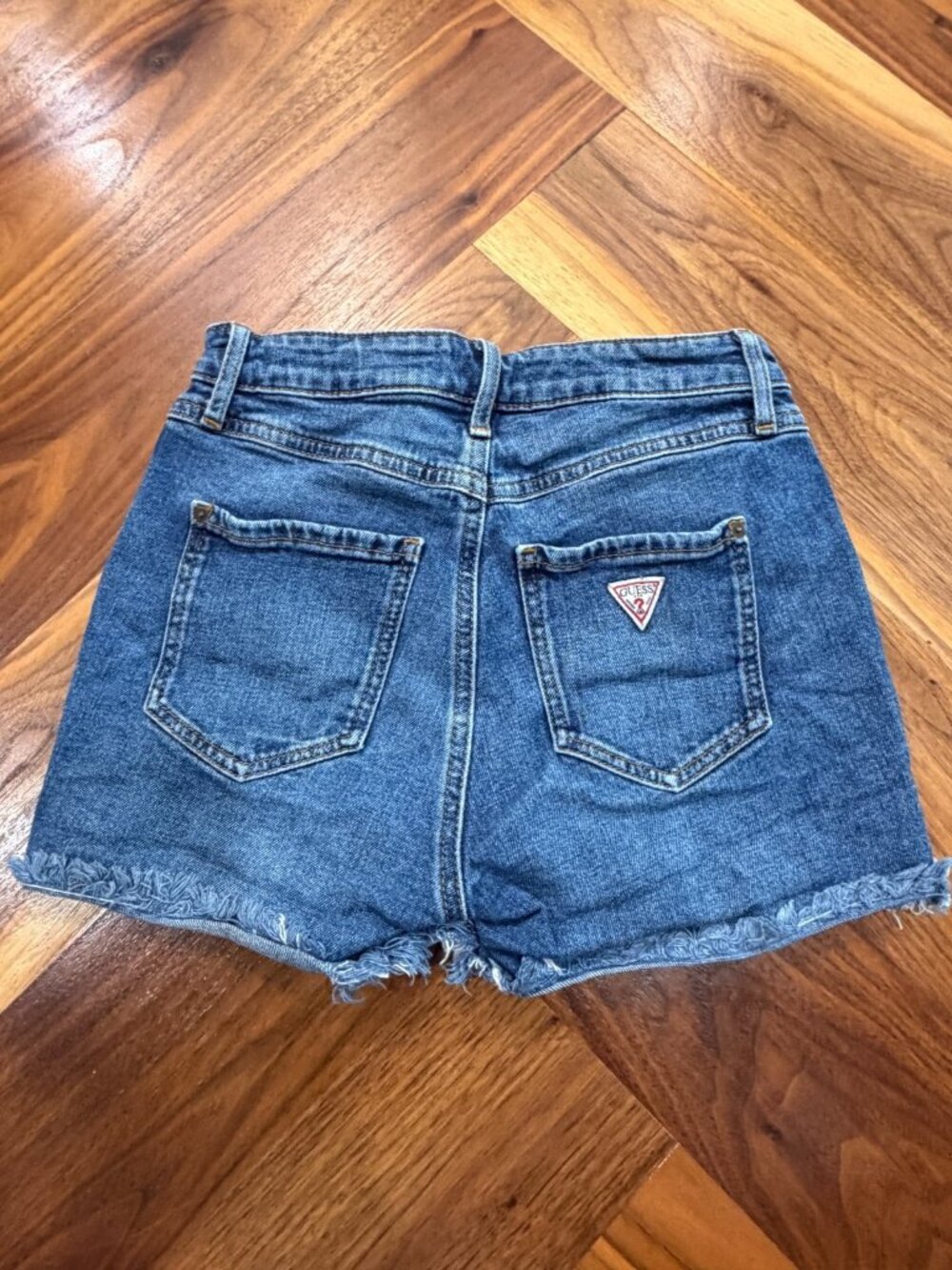 Guess Triangle Logo Denim Shorts Distressed Medium Wash Sz 25 casual classic